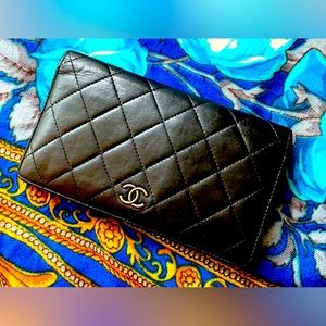 Vintage Chanel wallet with silver logo